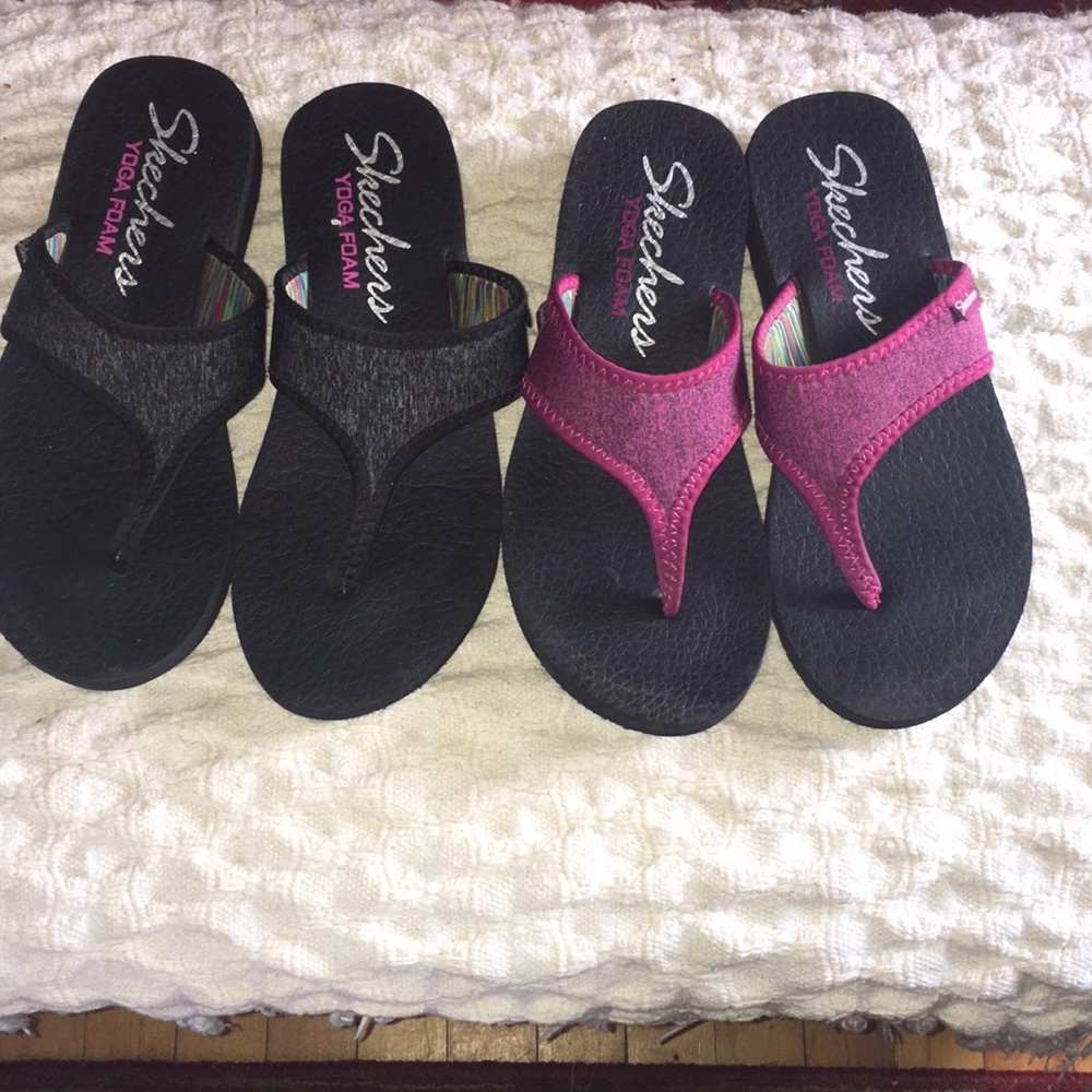 Sketcher flip flops